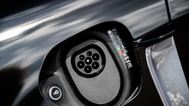 Porsche Taycan - charge port