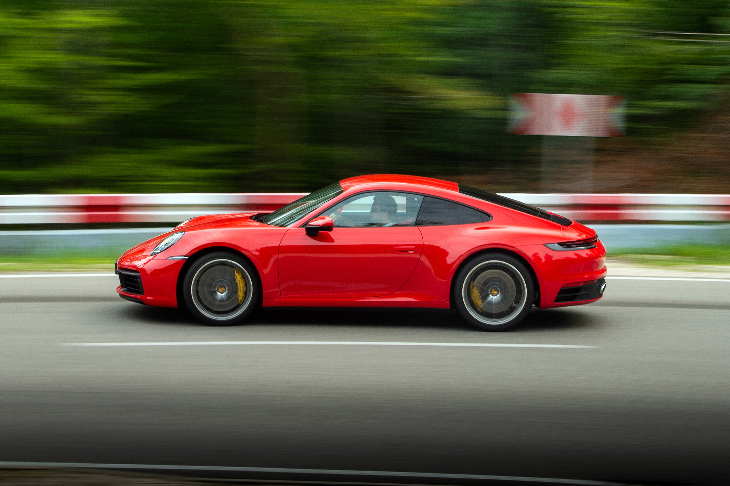 Porsche 911 Carrera - side circuit