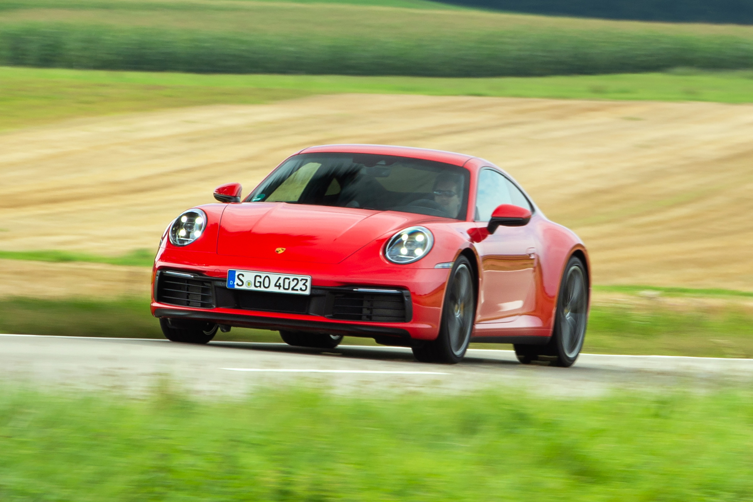 Porsche 911 Carrera - side tracking
