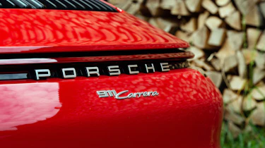 Porsche 911 Carrera - boot