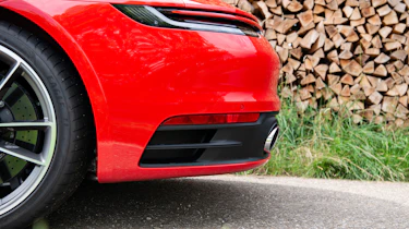 Porsche 911 Carrera - rear