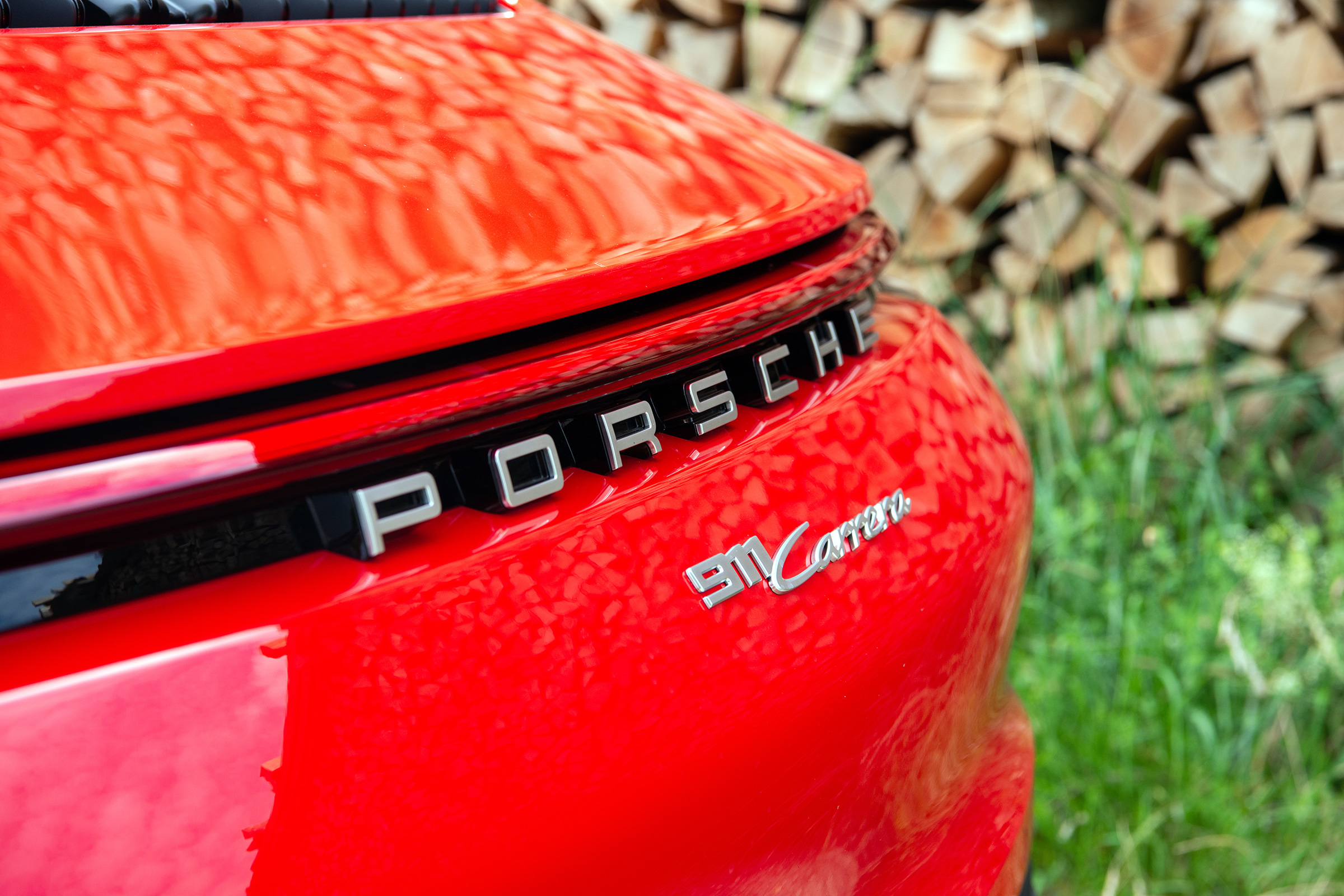 Porsche 911 Carrera - badge