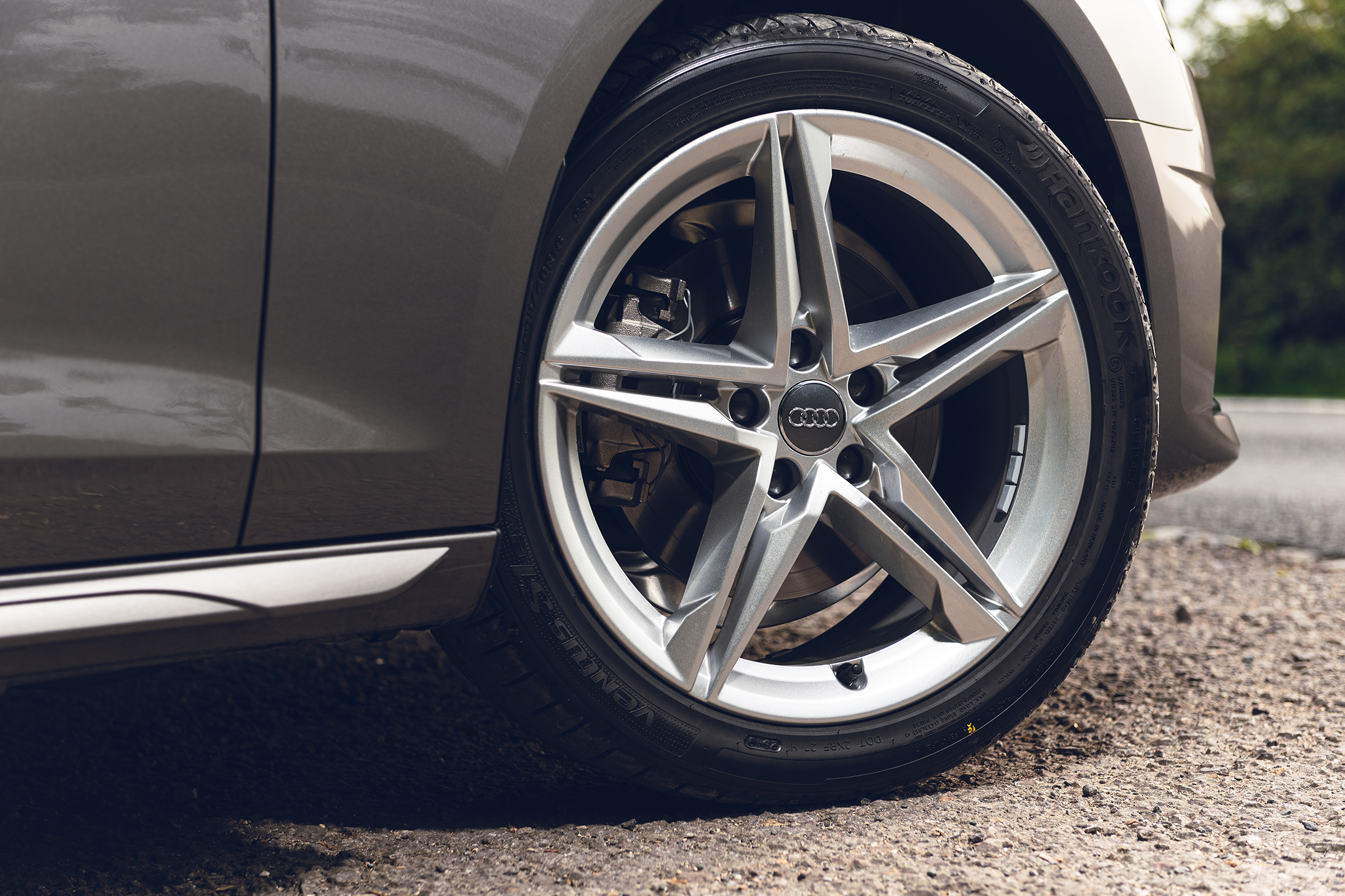 Audi A4 Saloon 35 TFSI S tronic Sport - wheel