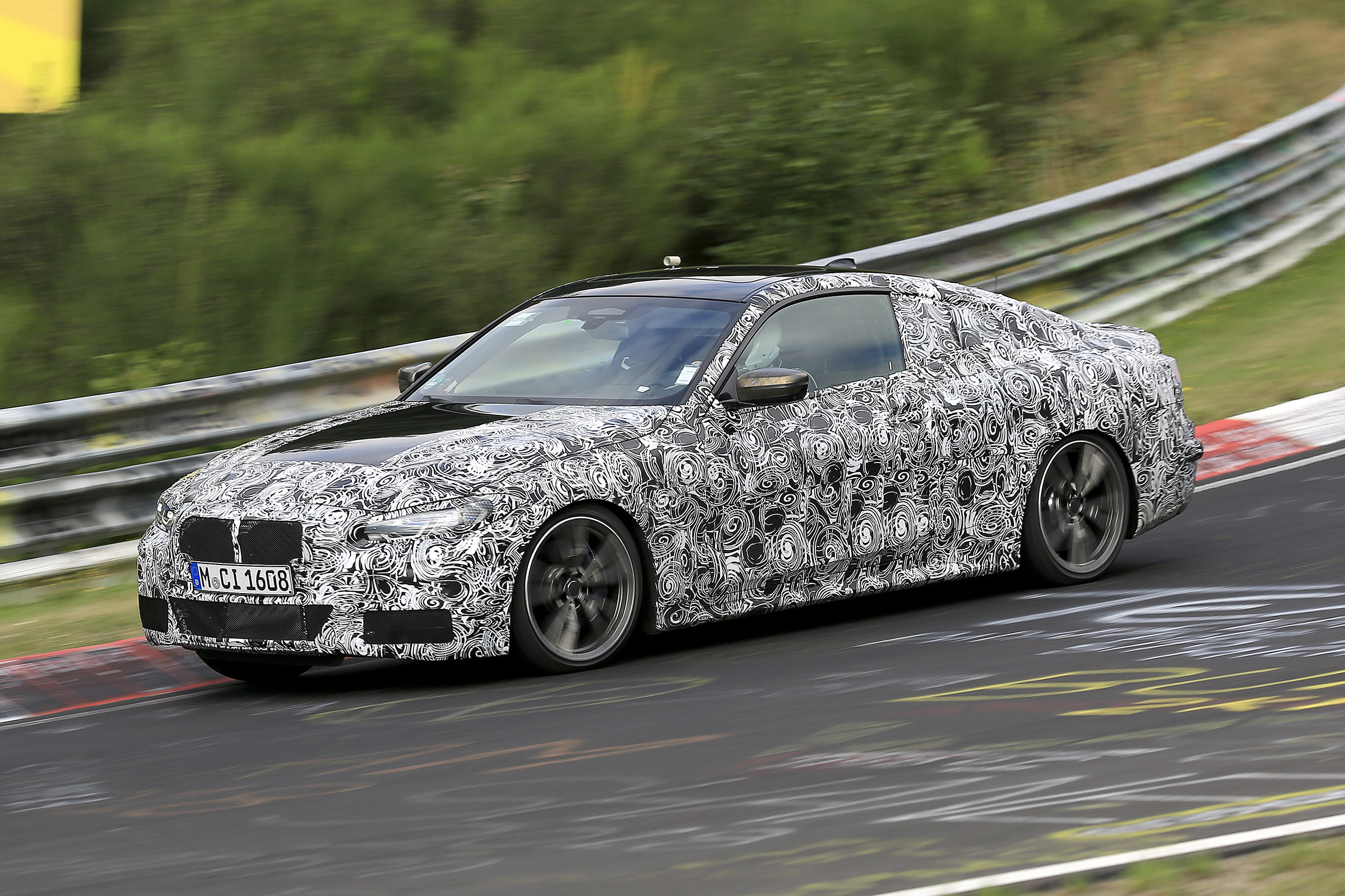 BMW 4 Series - spyshot 11