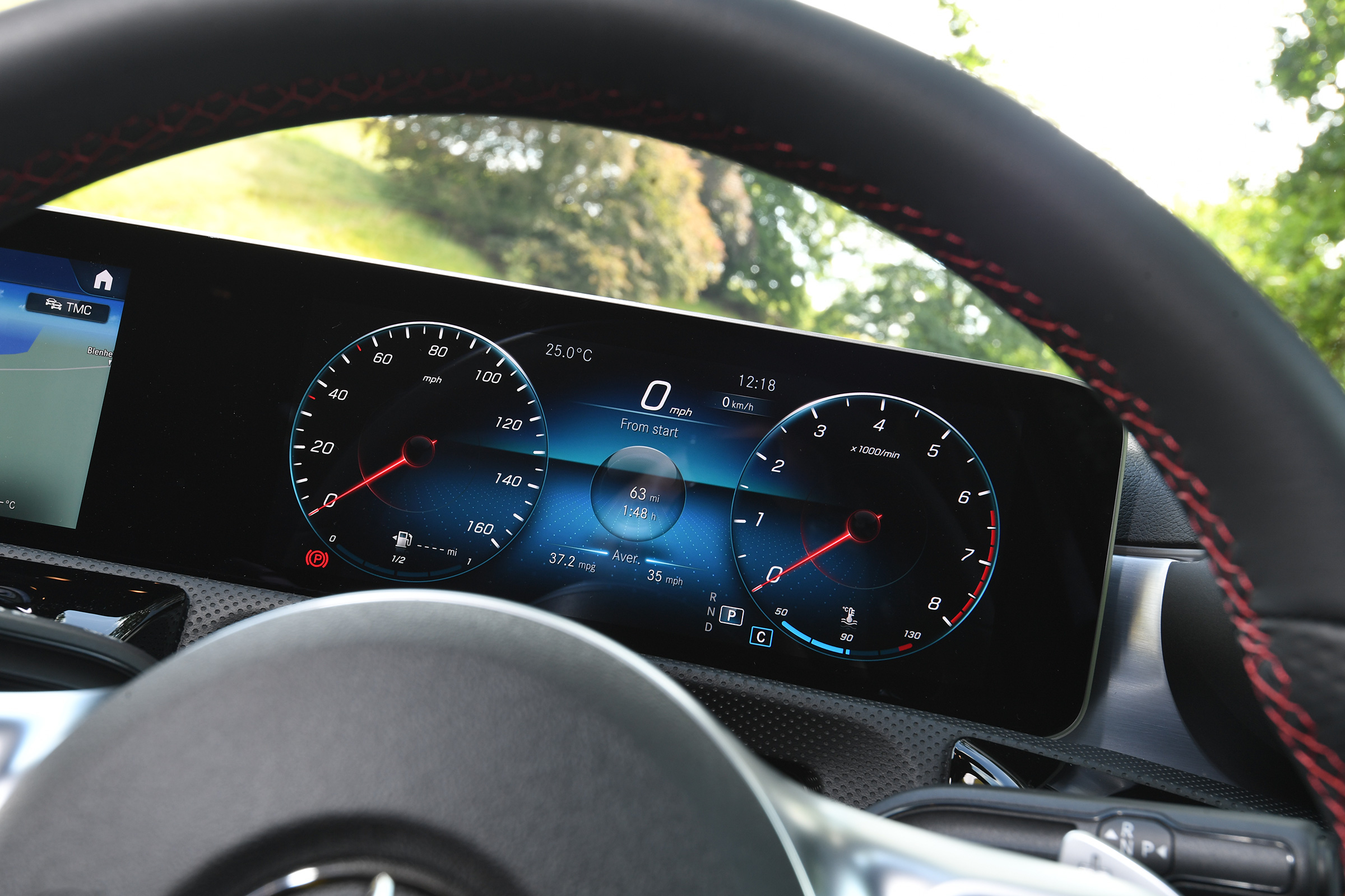 Mercedes A 250 Saloon - dials