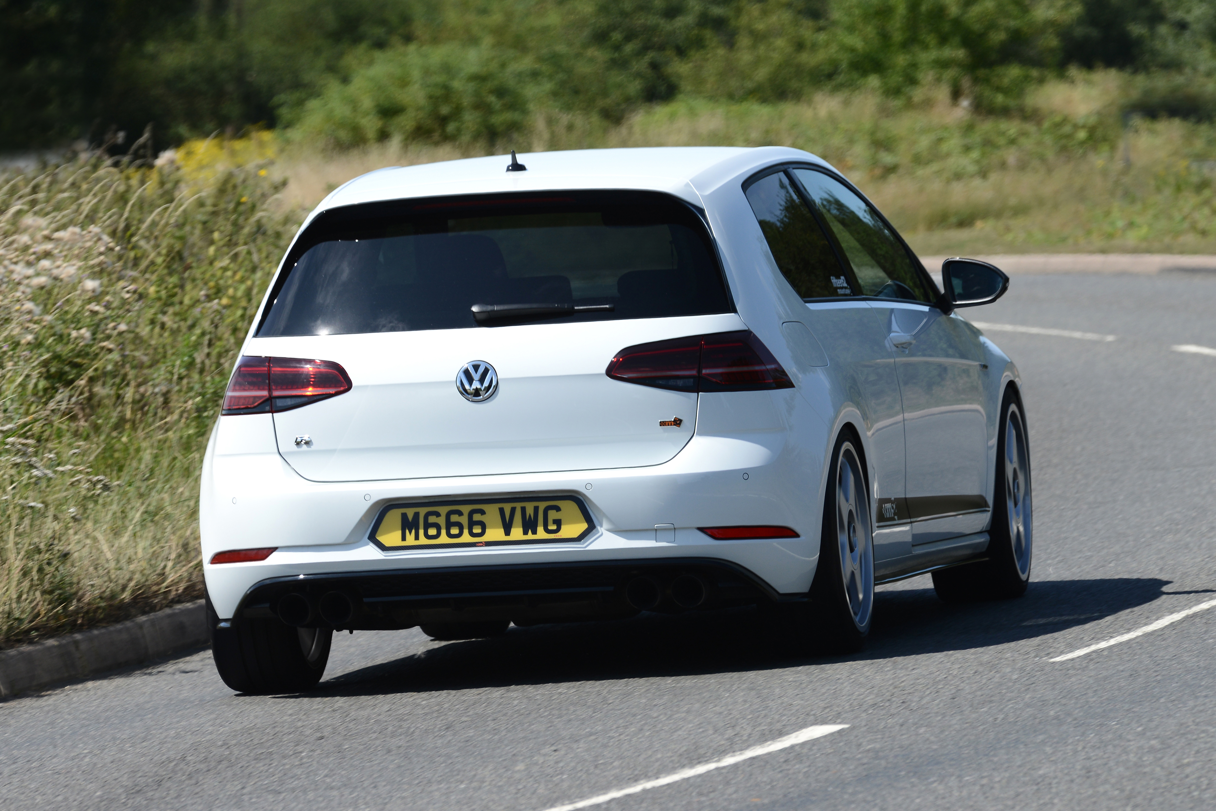 Mountune VW Golf R - rear cornering