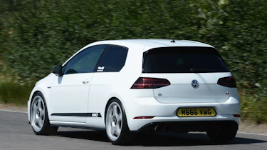 Mountune VW Golf R - rear