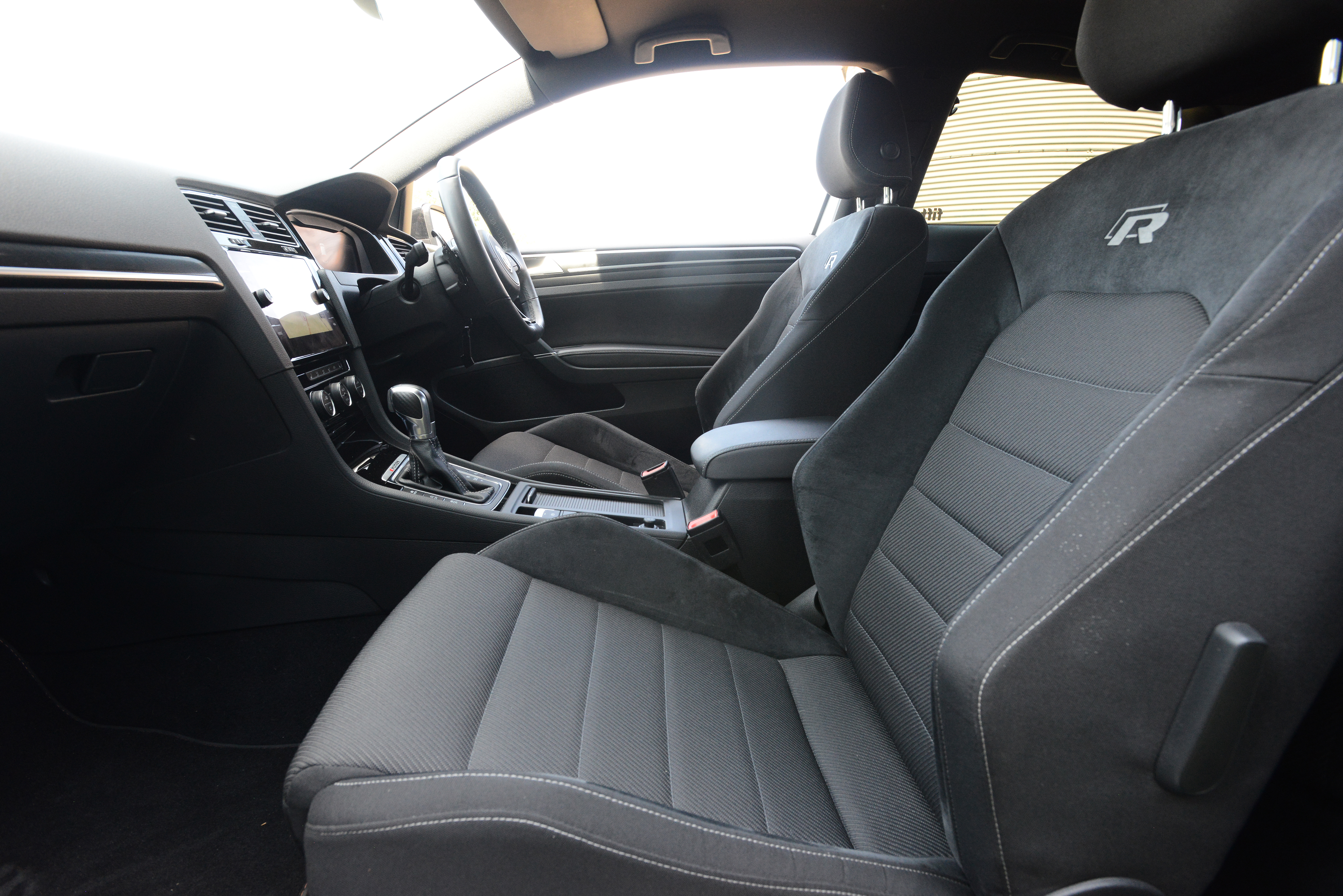 Mountune VW Golf R - seats