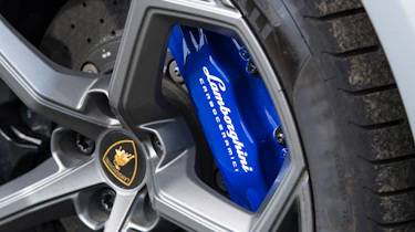 Lamborghini Huracan Evo - brakes