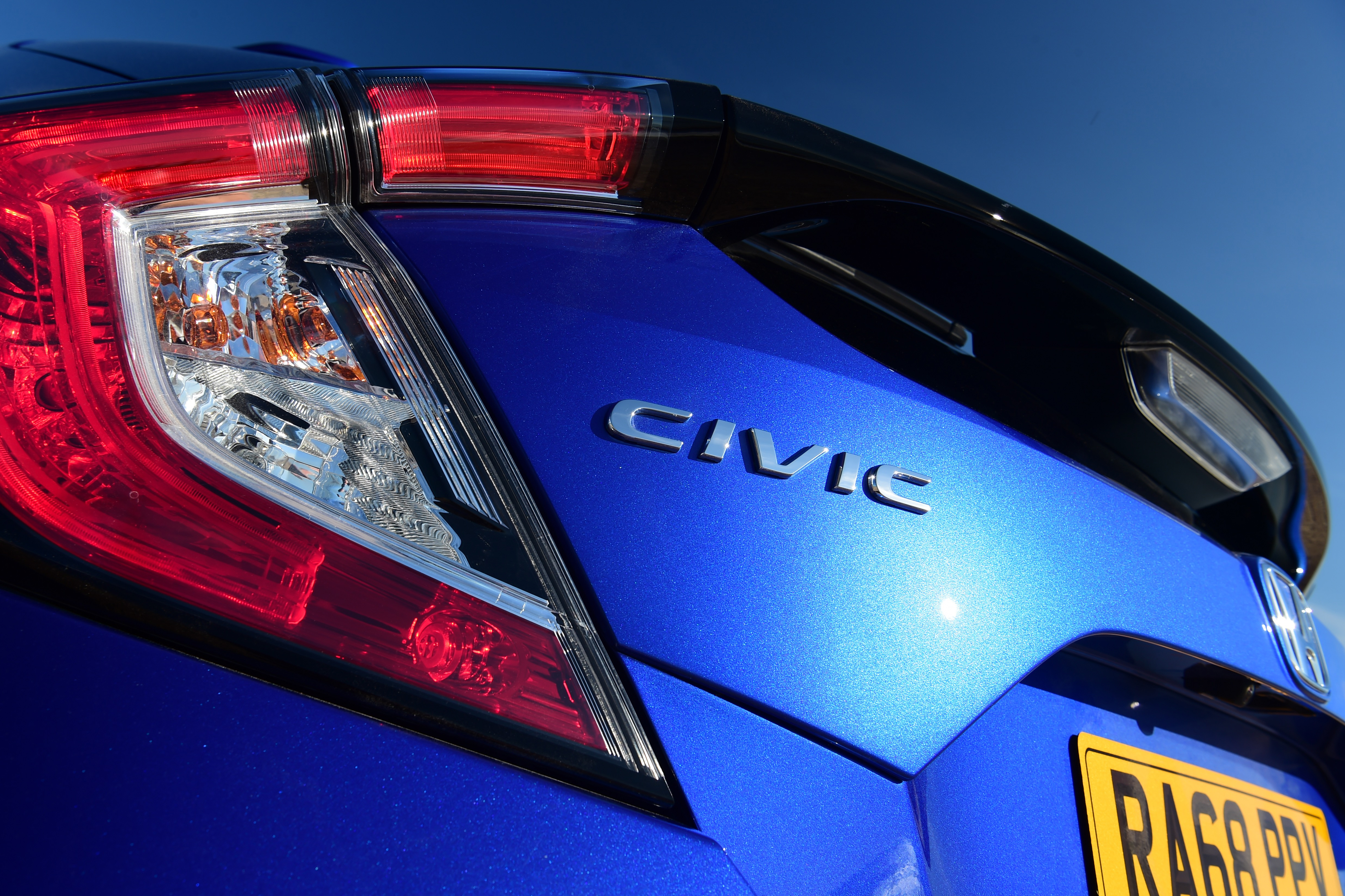 Honda Civic - badge