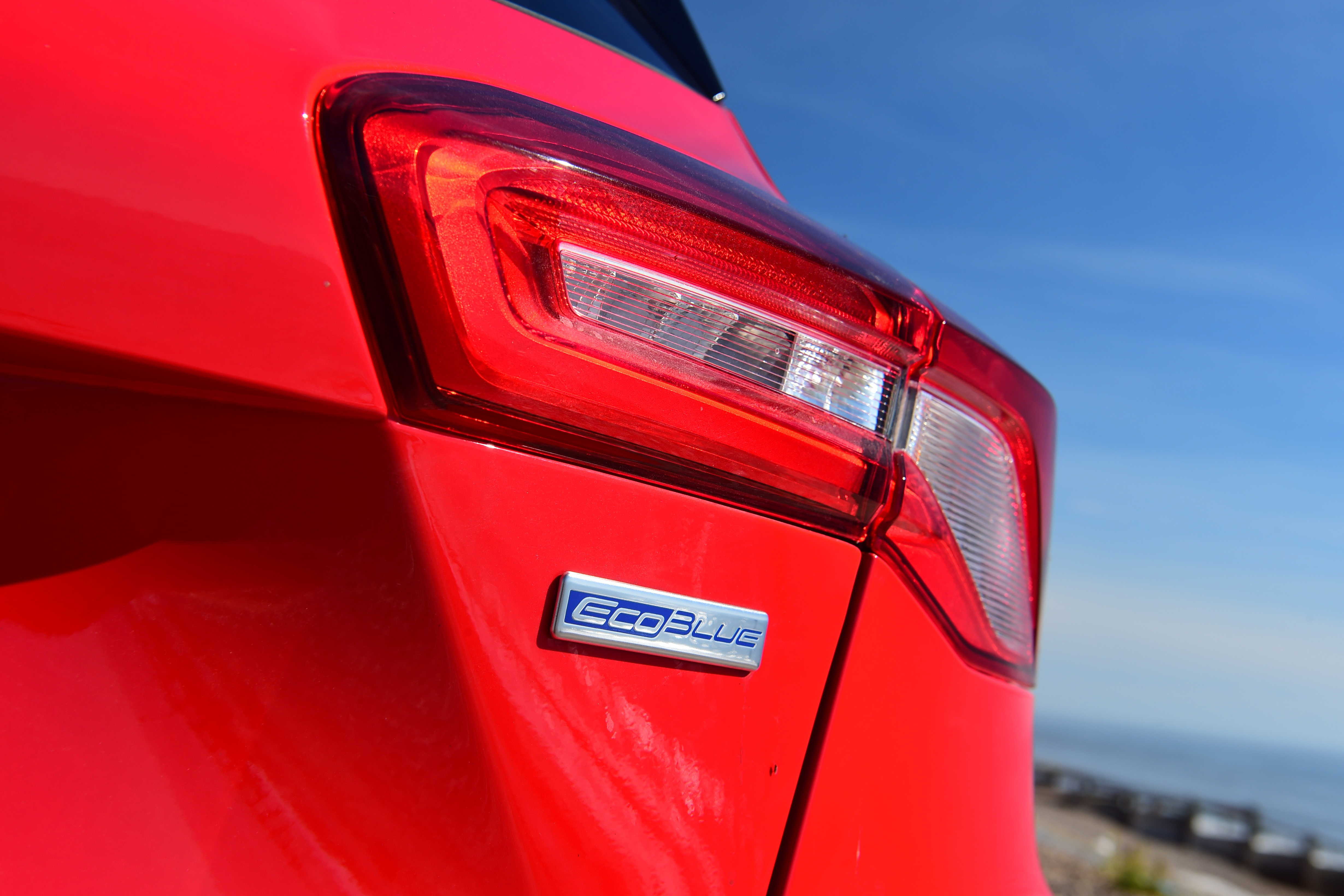 Ford Focus - brake light