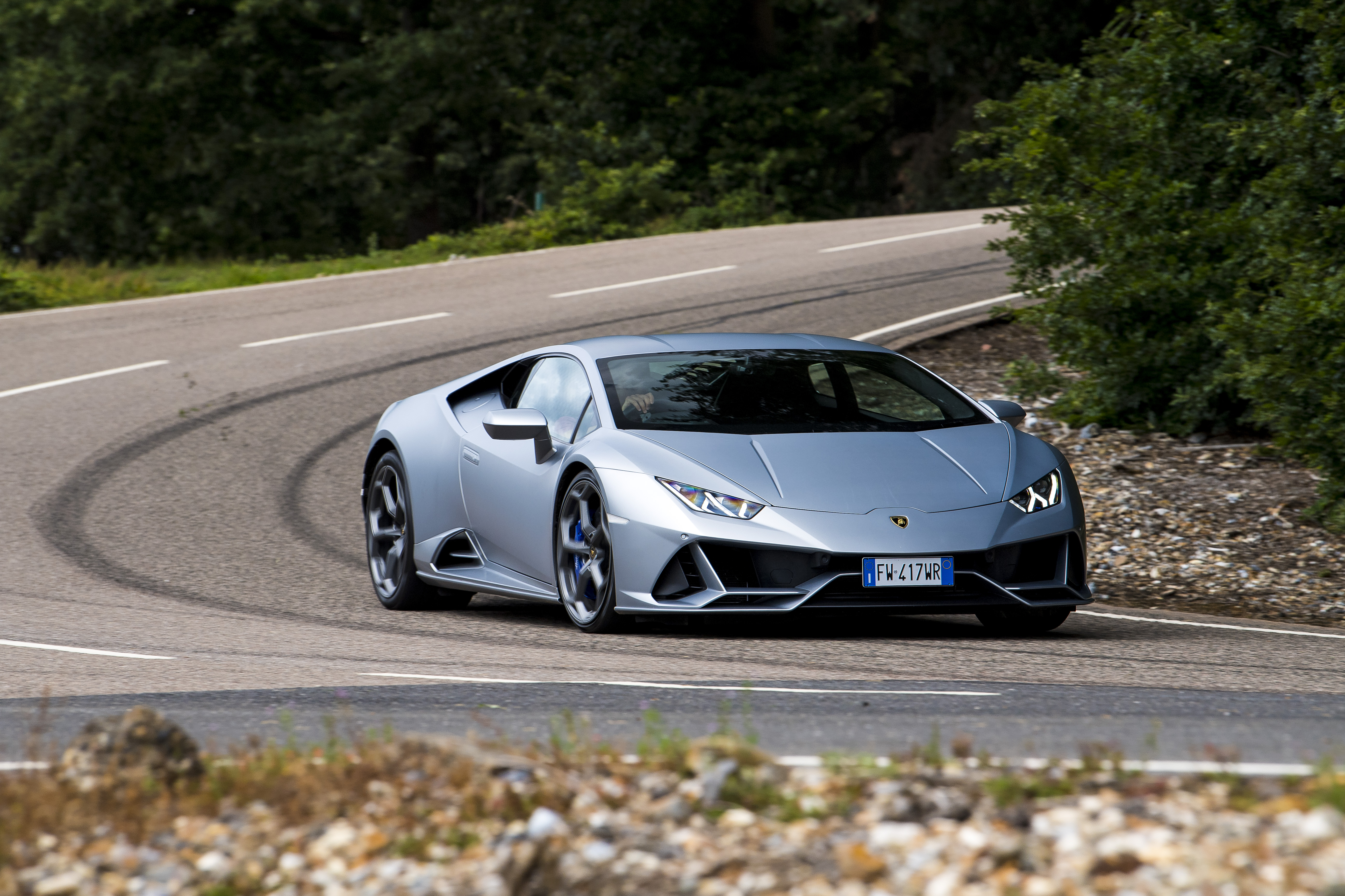 Lamborghini Huracan Evo - front cornering