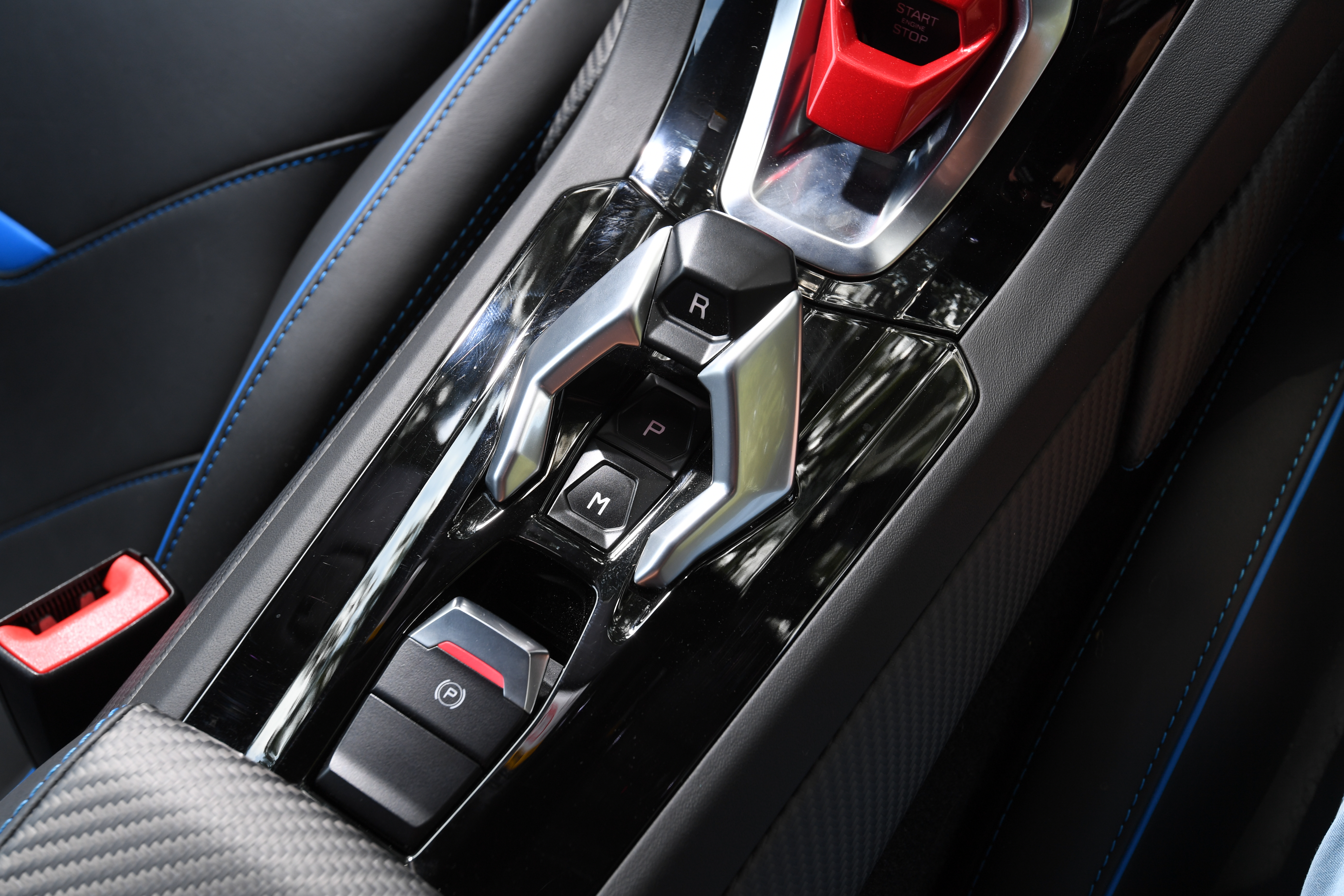 Lamborghini Huracan Evo - console