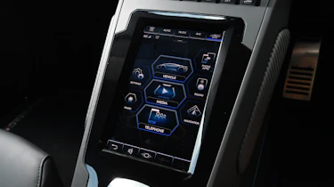 Lamborghini Huracan Evo - dash