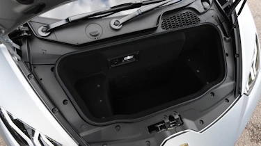 Lamborghini Huracan Evo - boot
