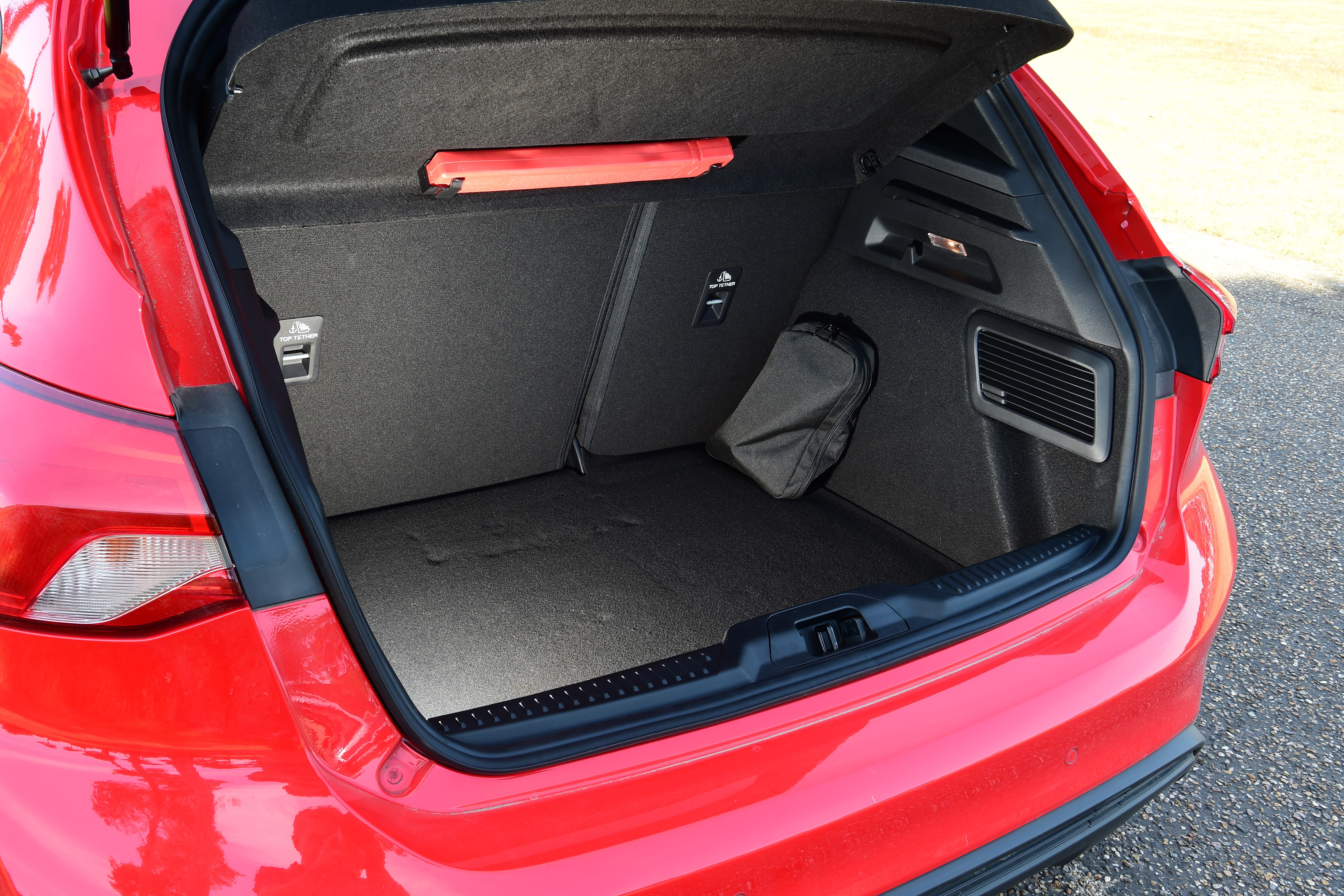 Ford Focus - boot