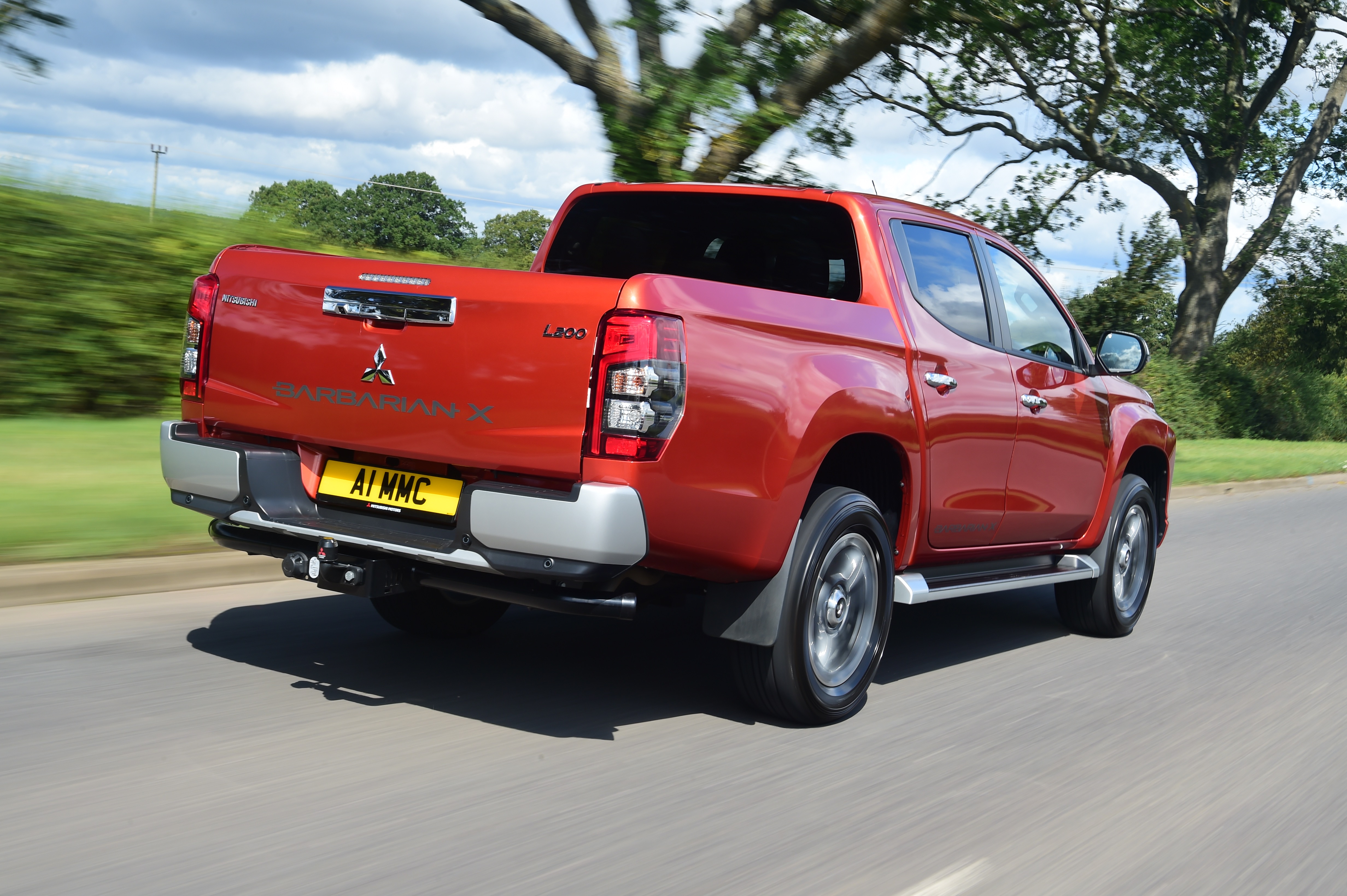 Mitsubishi L200 - rear tracking