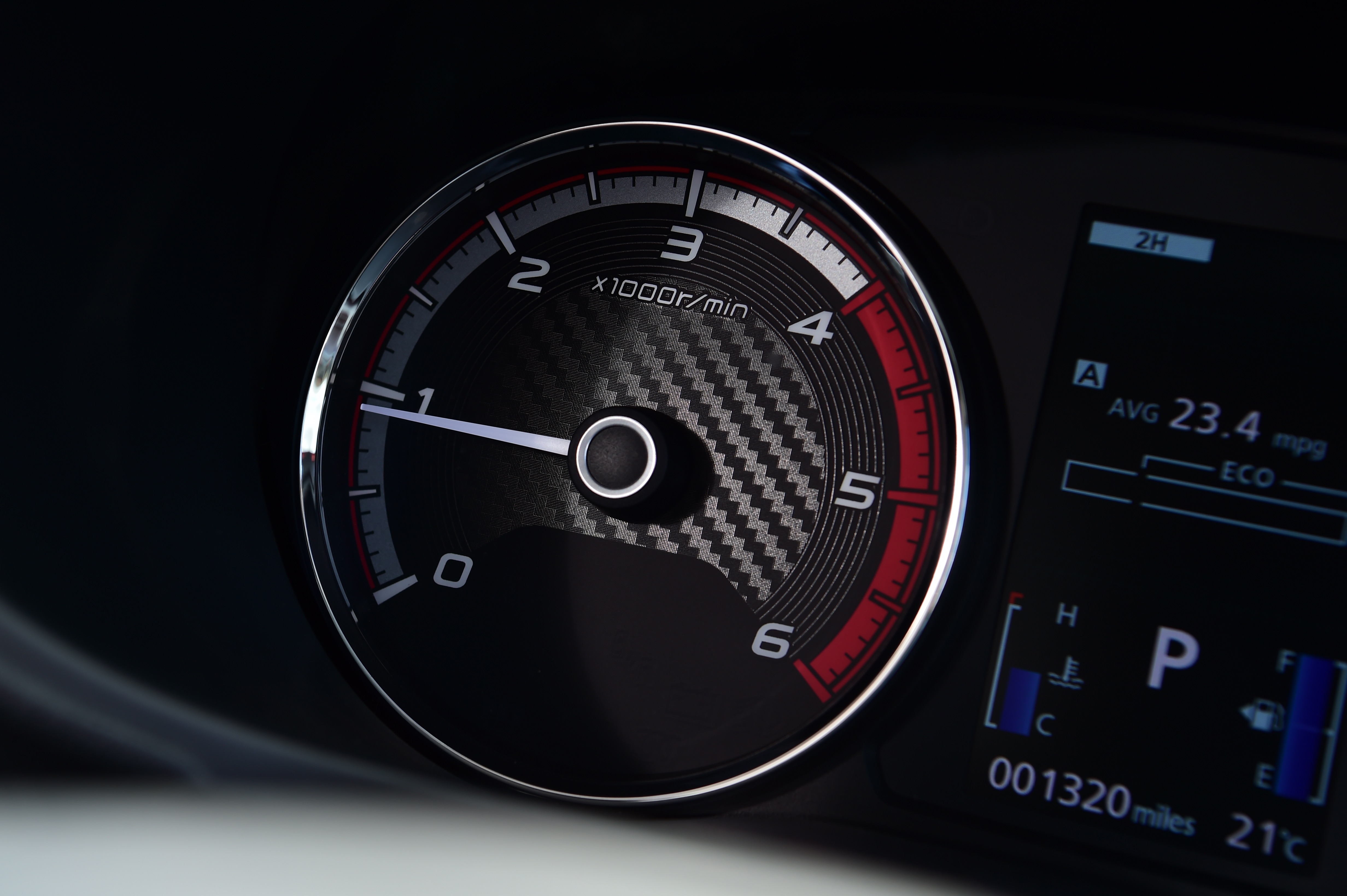 Mitsubishi L200 - dials