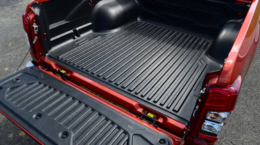 Mitsubishi L200 - bed