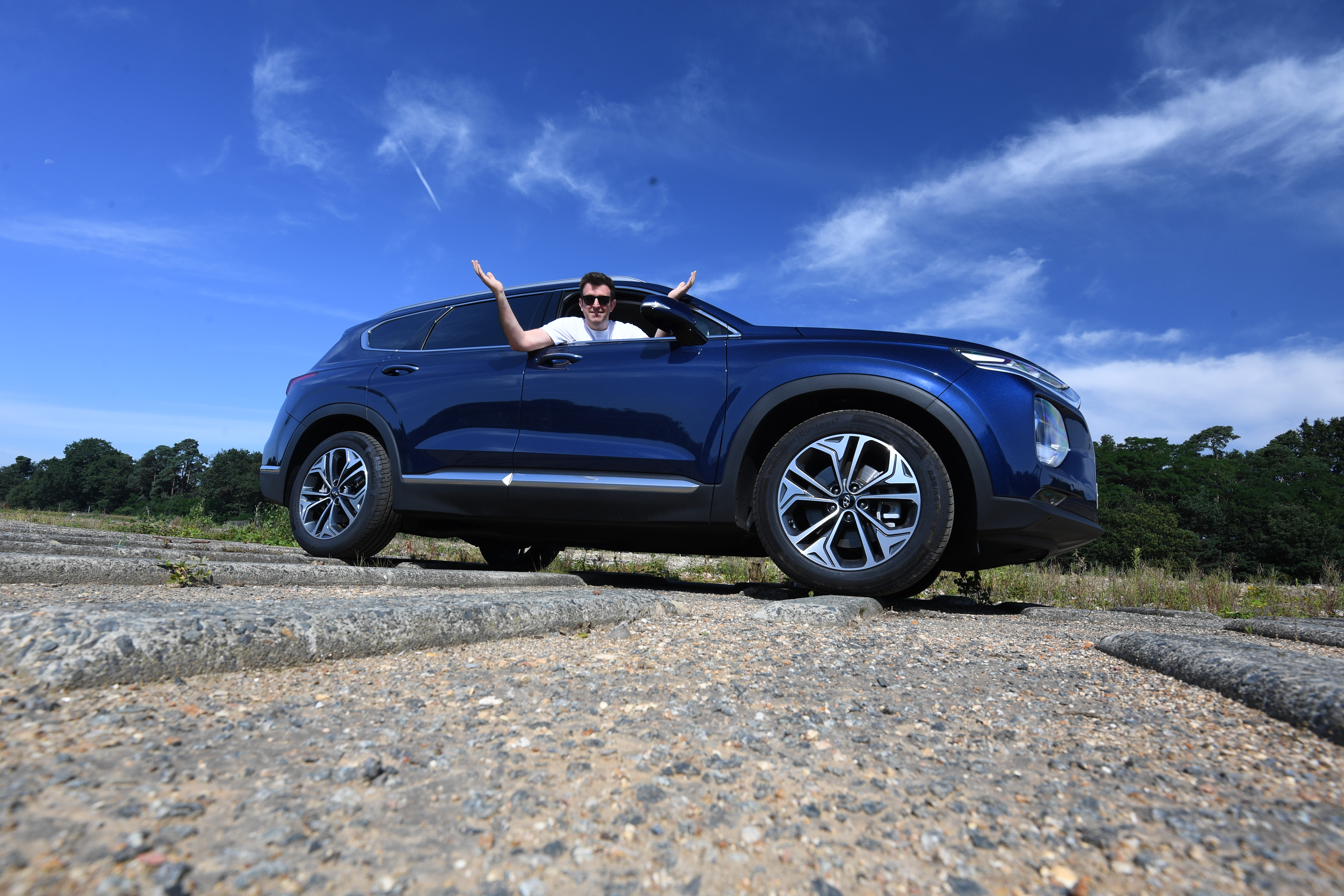 Hyundai Santa Fe main LT header
