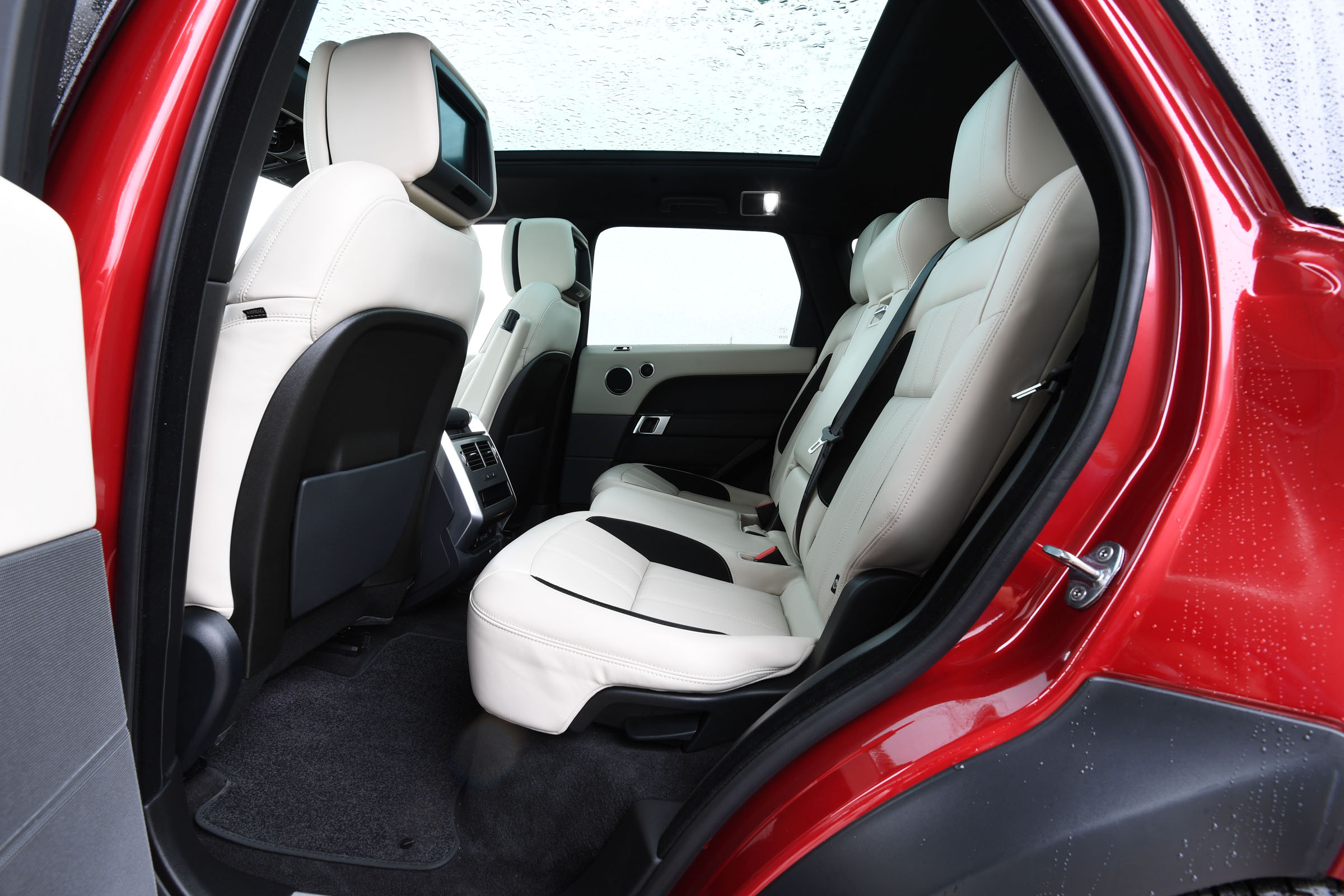 Range Rover Sport rear seats