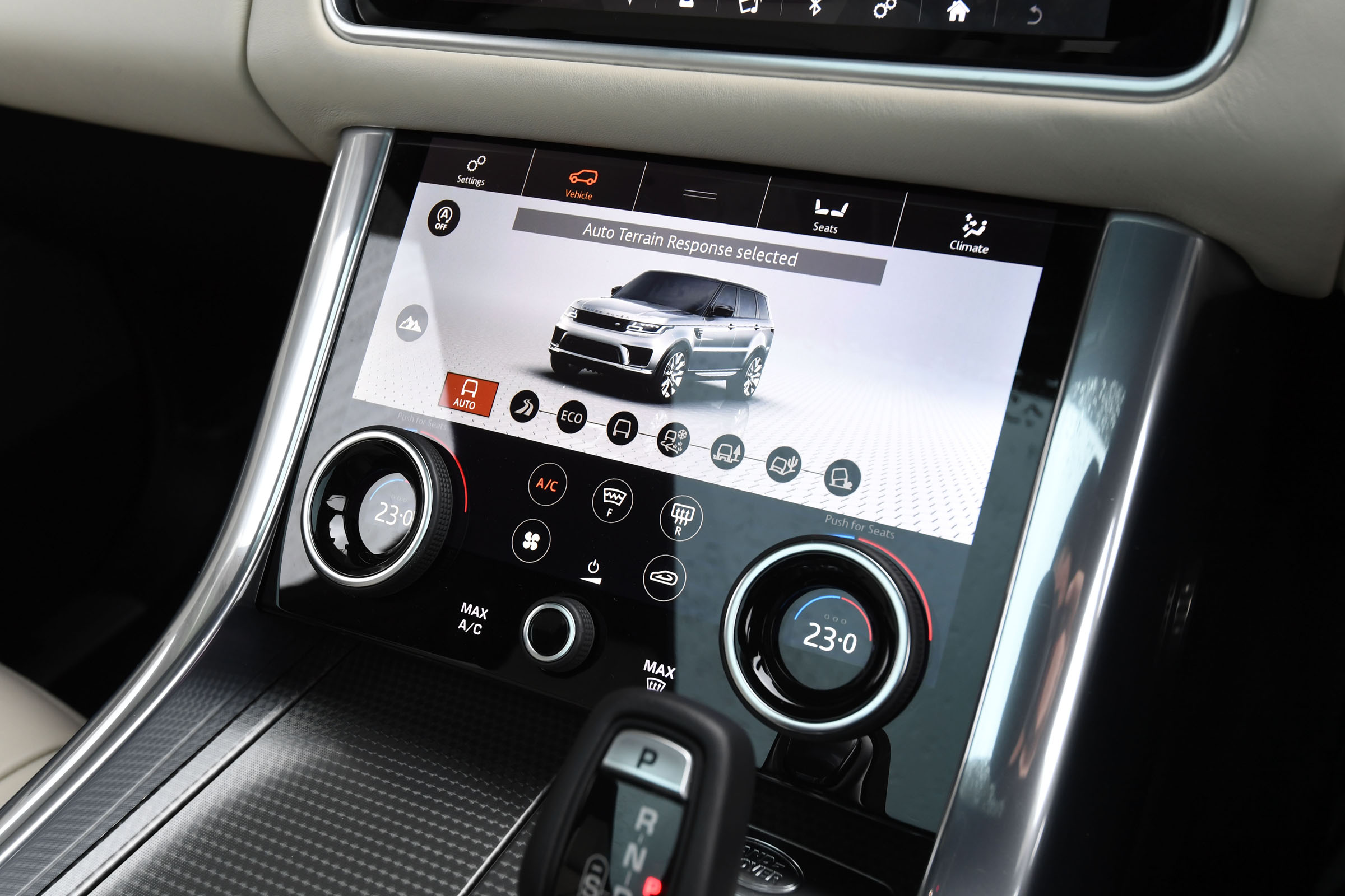 Range Rover Sport infotainment