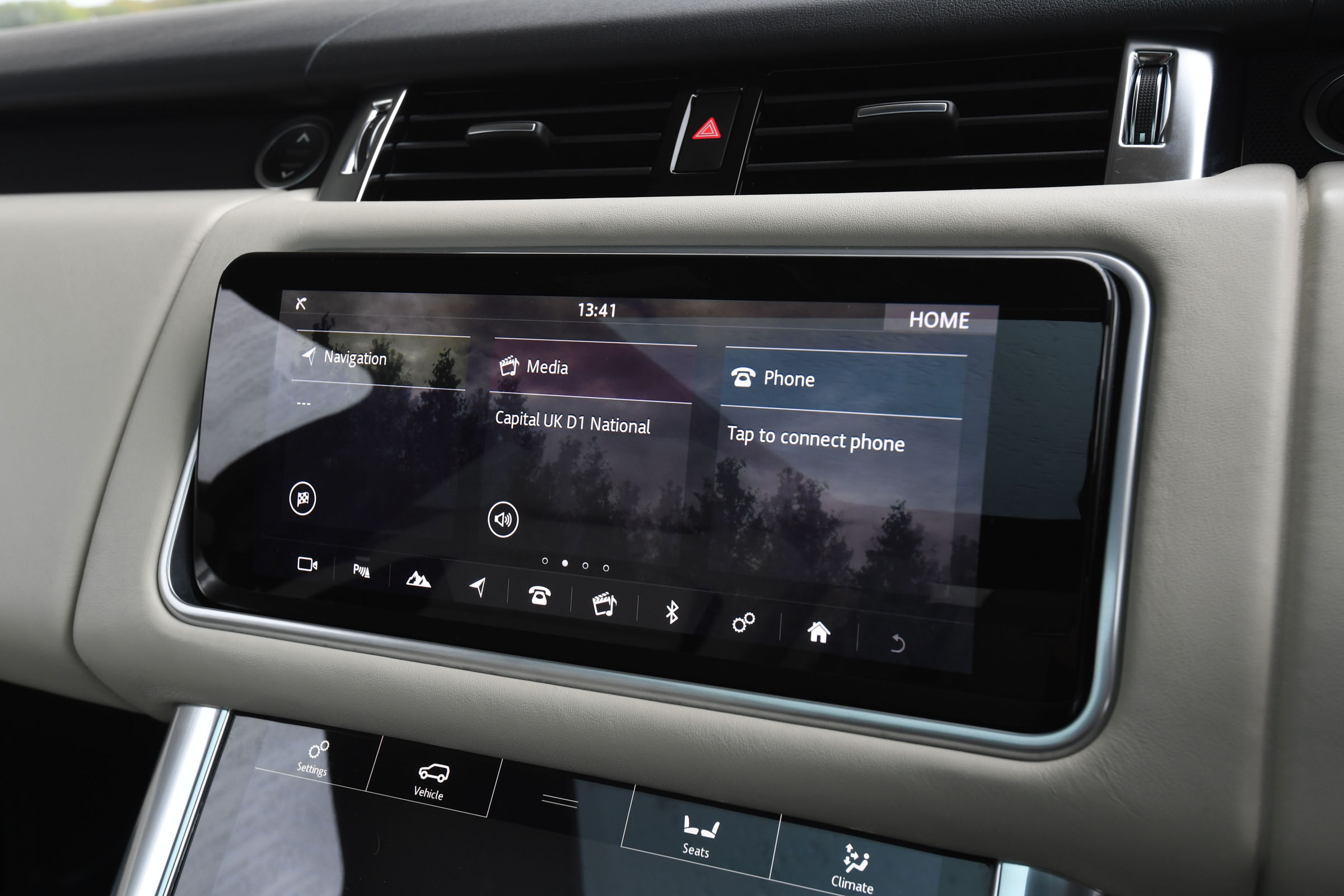 Range Rover Sport infotainment
