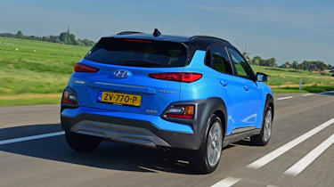 Hyundai Kona Hybrid - rear tracking