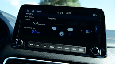 Hyundai Kona Hybrid - screen 2