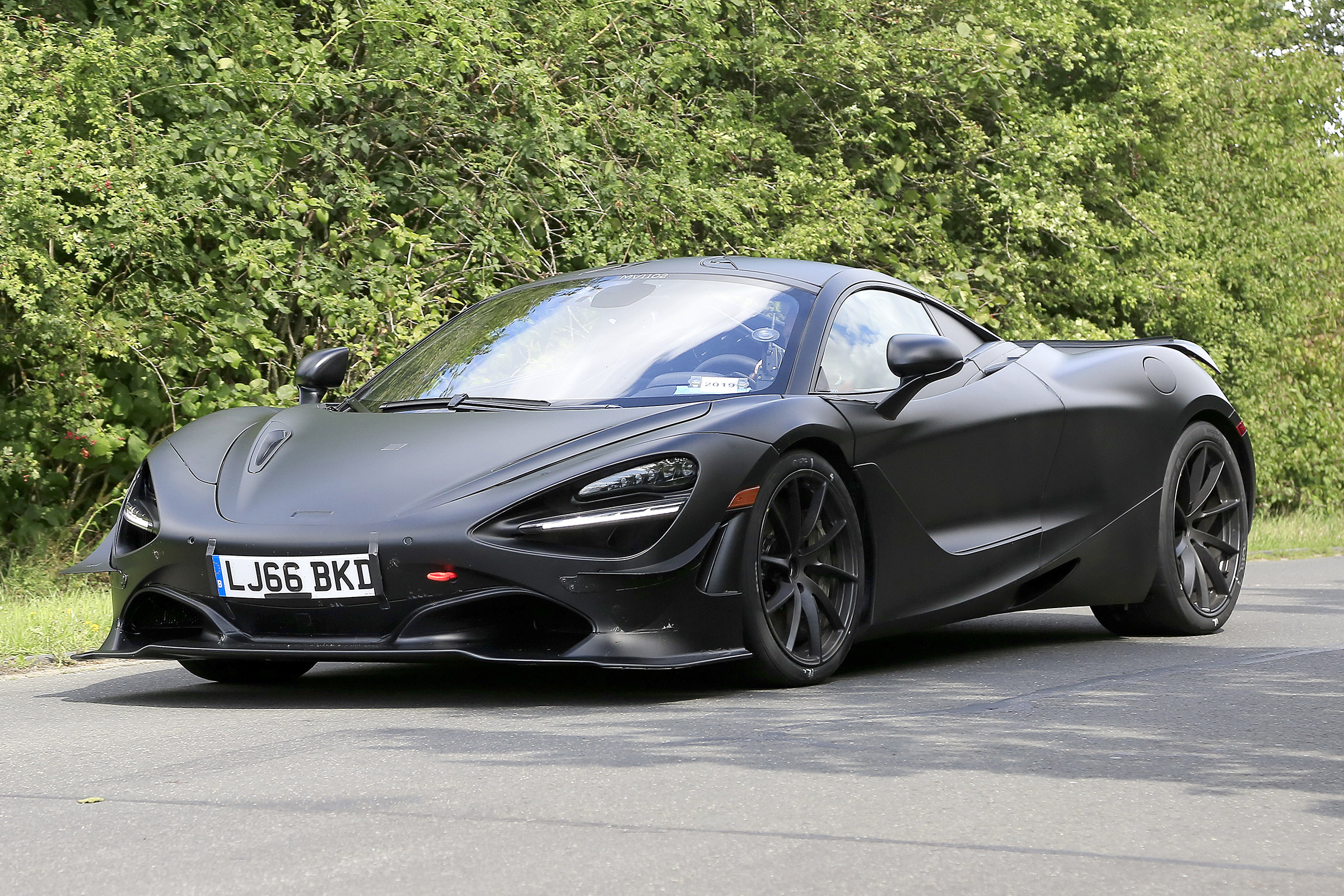 McLaren 750LT - spyshot 3