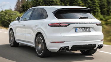 Porsche Cayenne Turbo S E-Hybrid - rear tracking