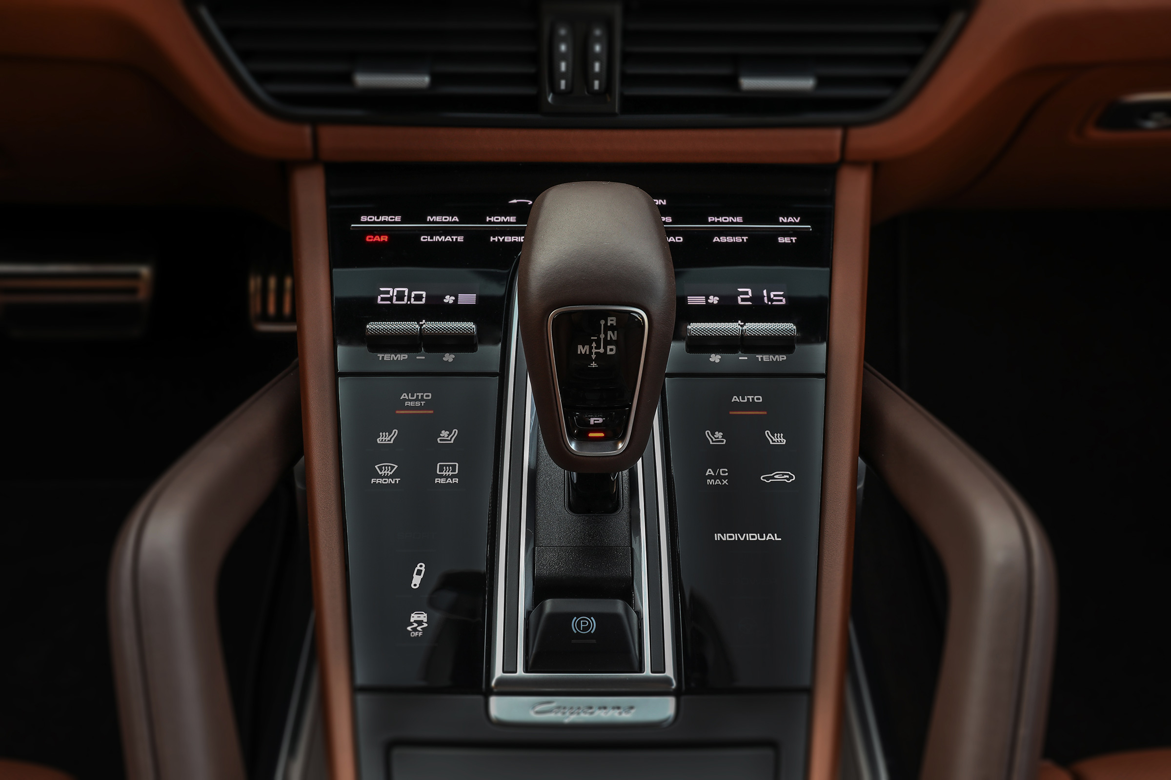 Porsche Cayenne Turbo S E-Hybrid - gearstick