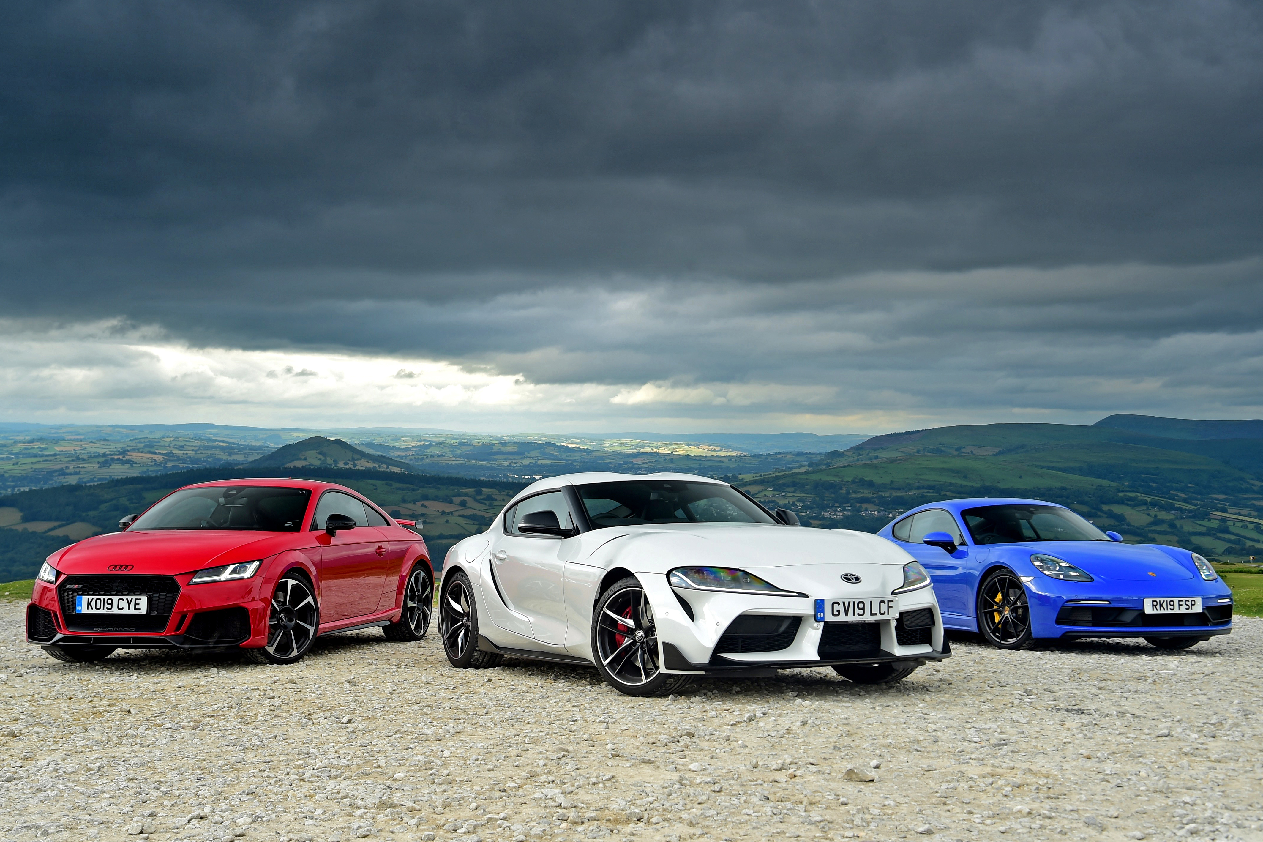 Toyota Supra vs Porsche Cayman vs Audi TT RS