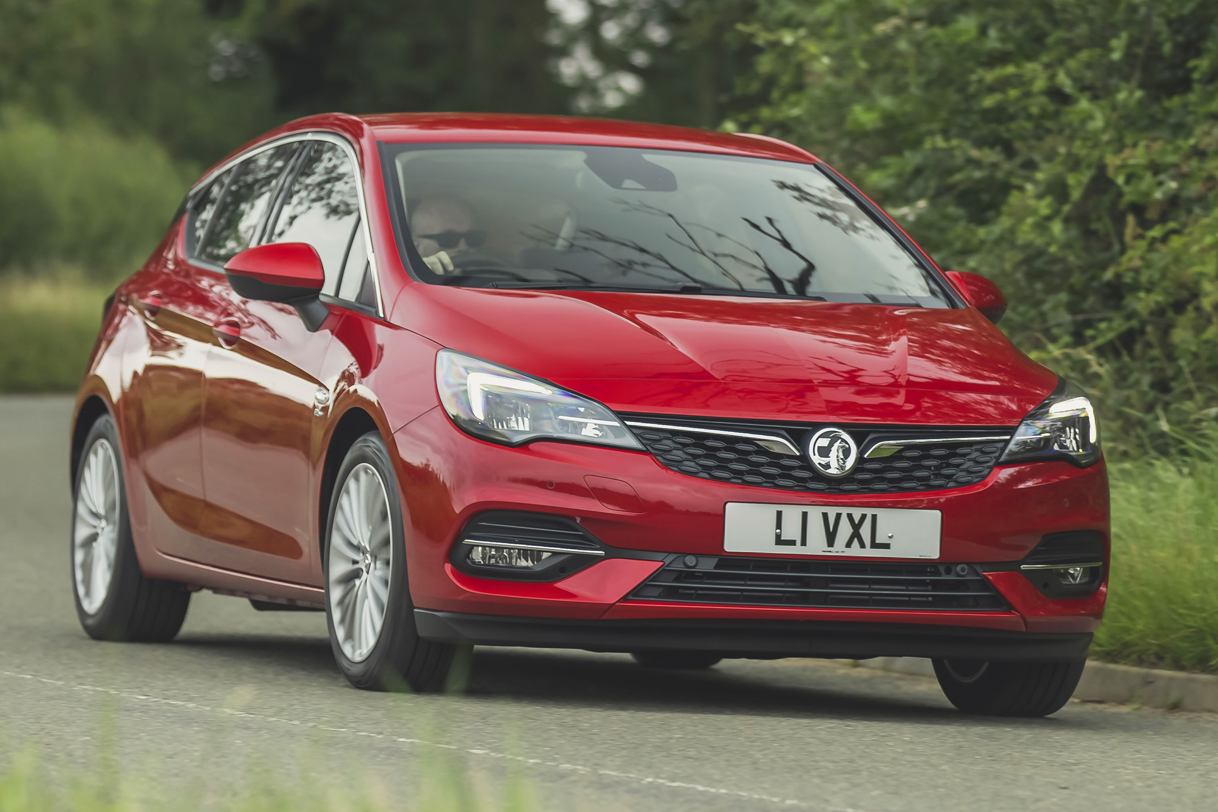 Vauxhall Astra 2019 facelift - front cornering
