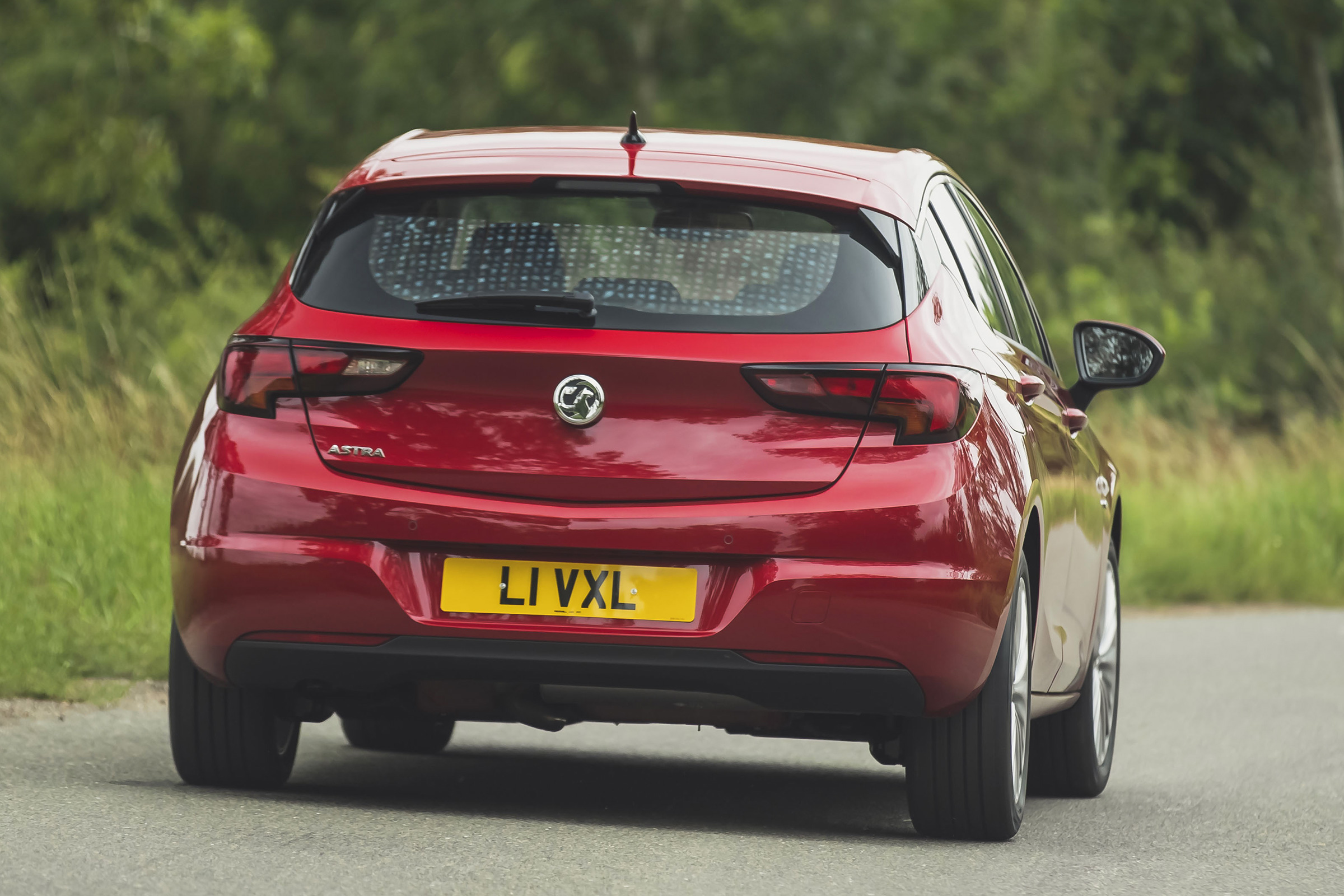 Vauxhall Astra 2019 facelift - rear cornering