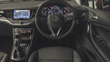 Vauxhall Astra 2019 facelift - interior