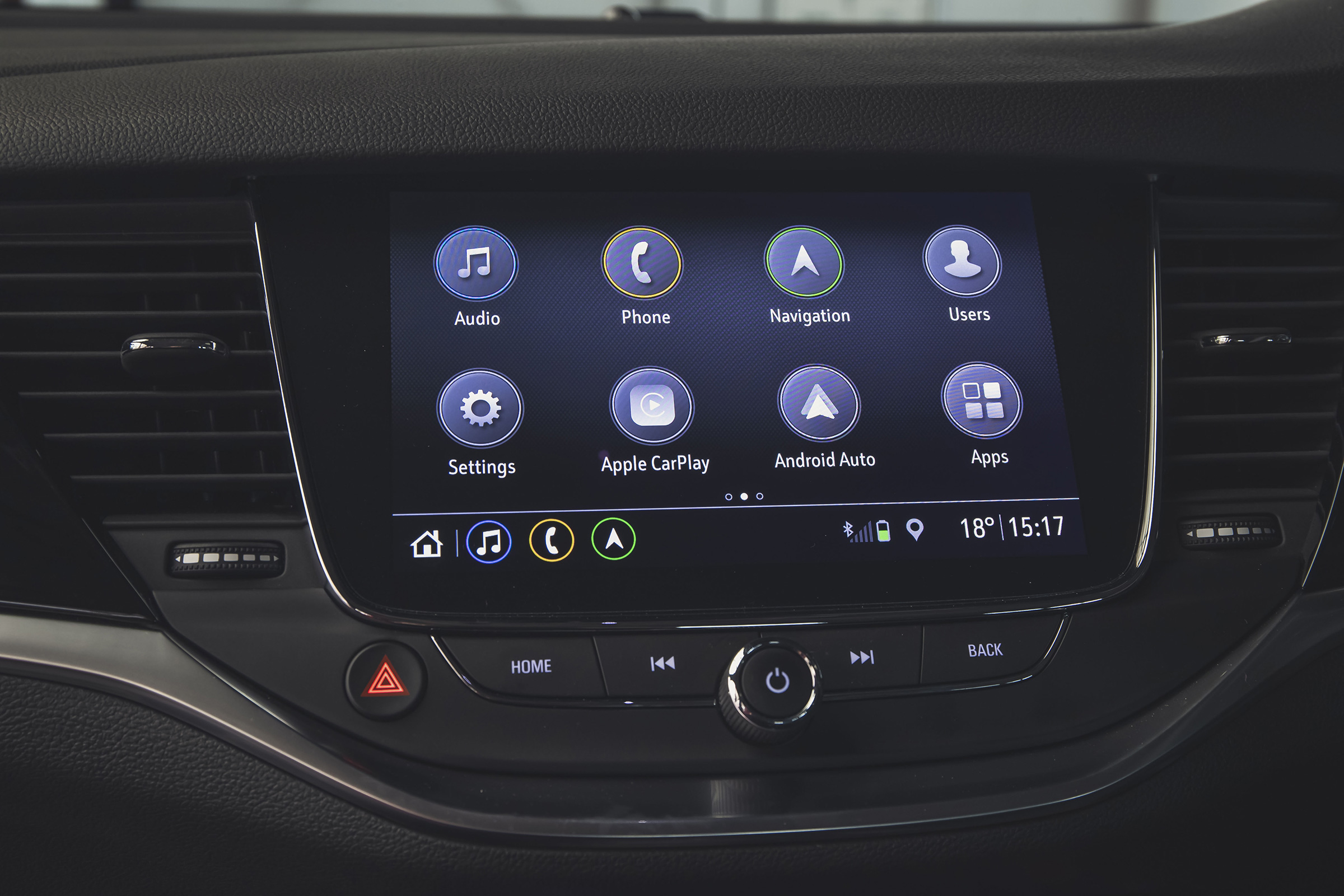 Vauxhall Astra 2019 facelift - infotainment 