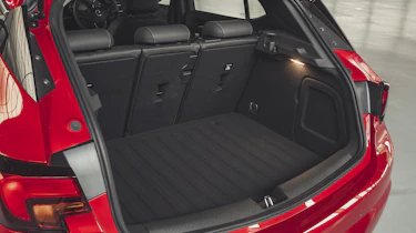 Vauxhall Astra 2019 facelift -boot