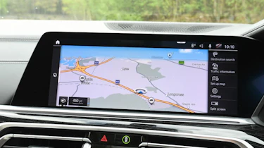 BMW X7 - screen