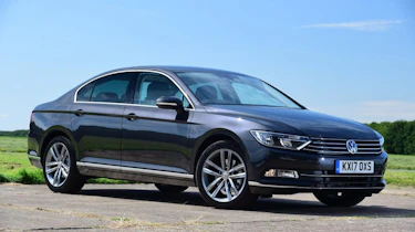 Used Volkswagen Passat - front