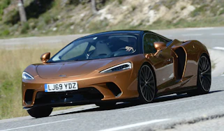 McLaren GT - front driving