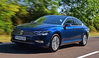 Volkswagen Passat - front