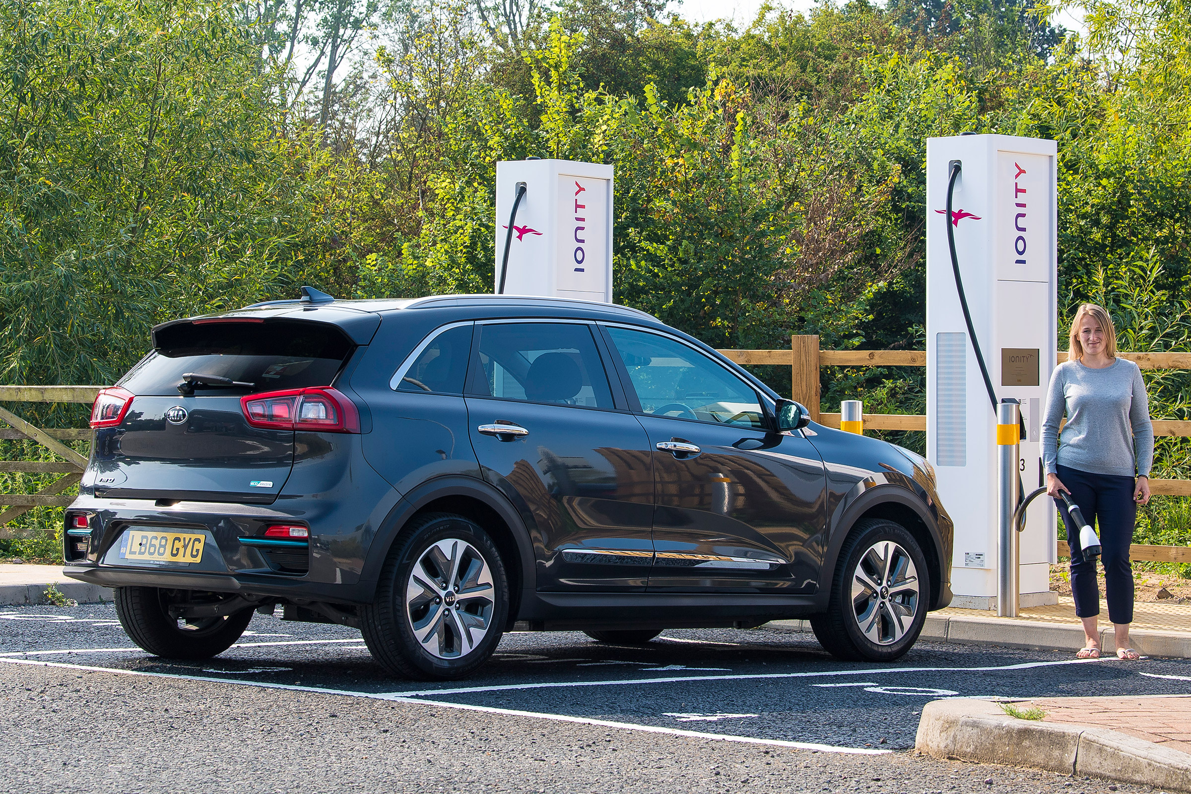 Kia e-Niro - final report header