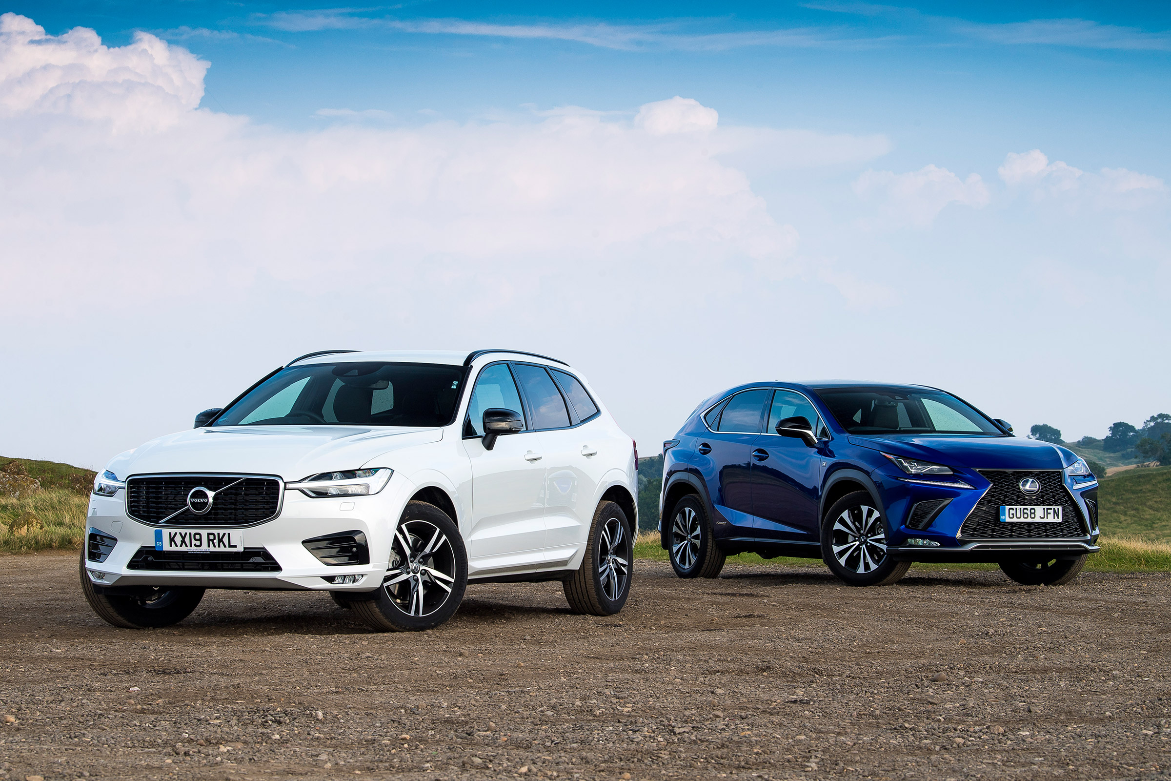 Volvo XC60 vs Lexus NX - header