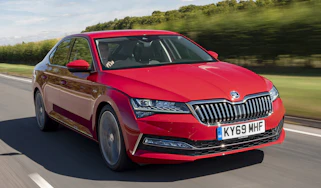 Skoda Superb - front