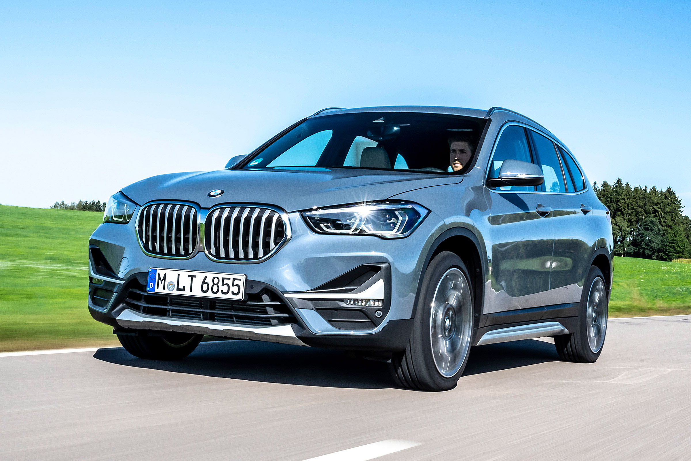 BMW X1 - front