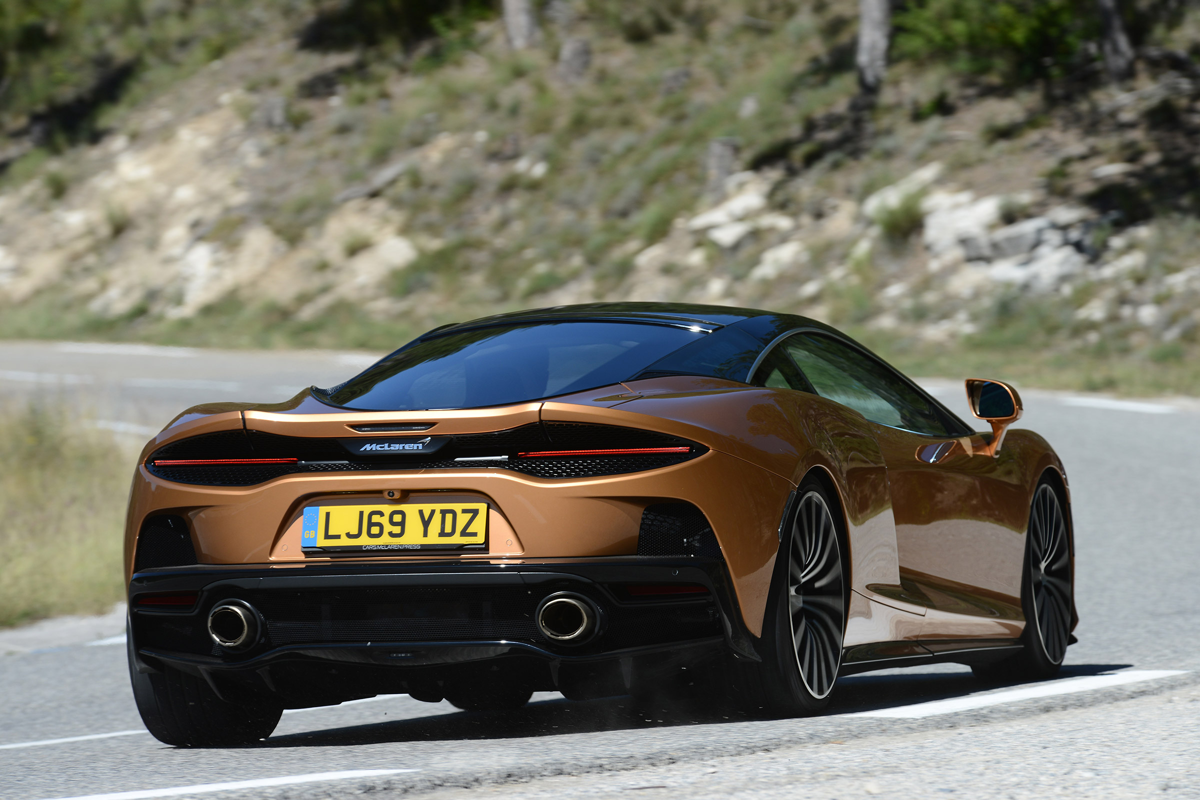 McLaren GT - rear
