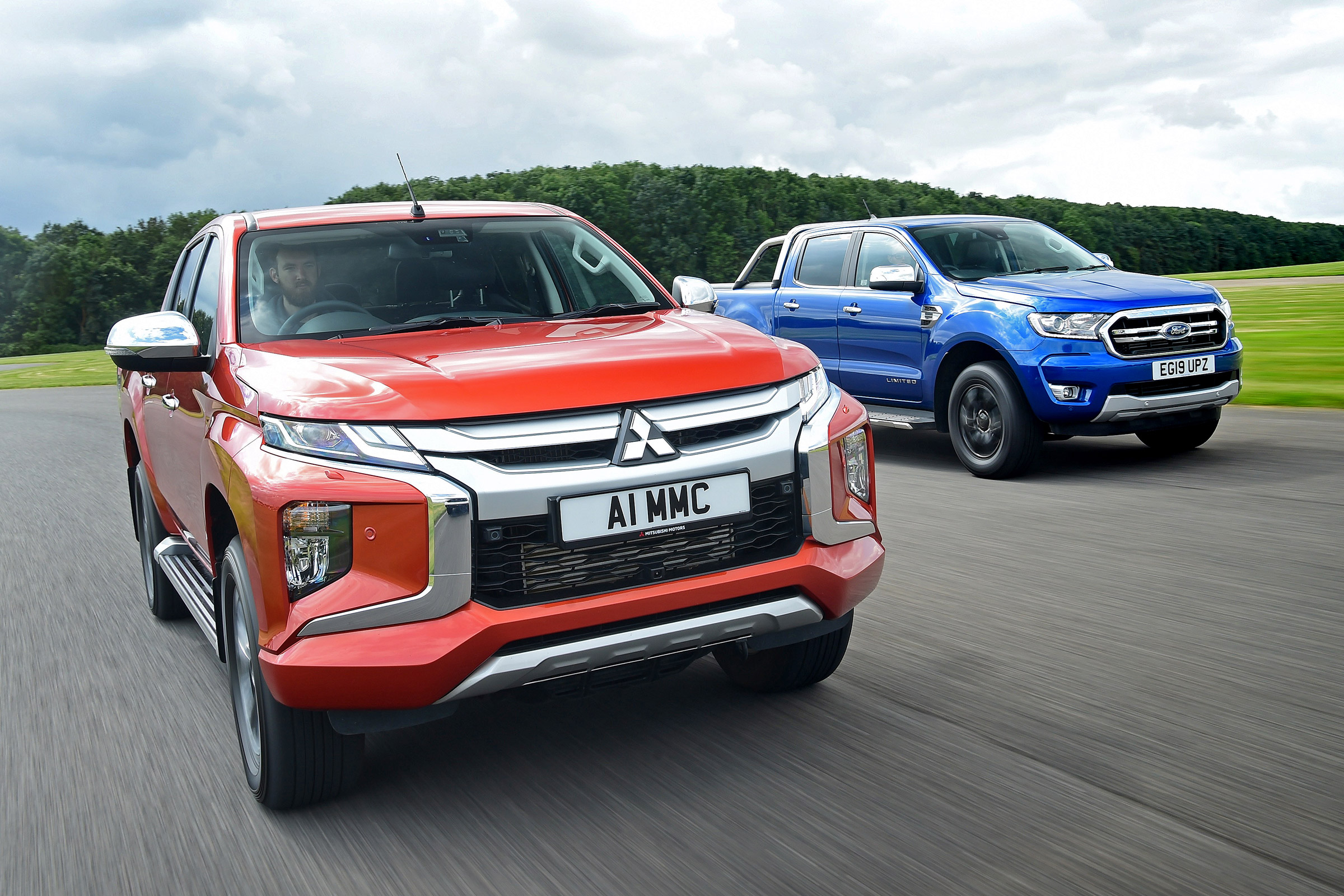 Mitsubishi L200 vs Ford Ranger - head-to-head
