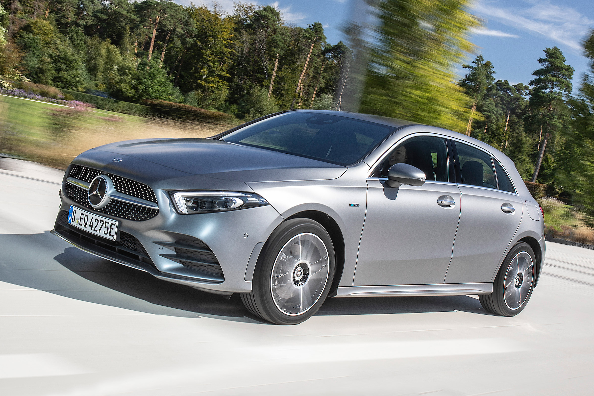 Mercedes A 250 e - front tracking