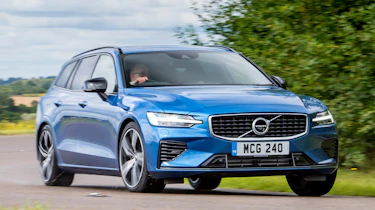 Volvo V60 T8 Twin Engine - front action